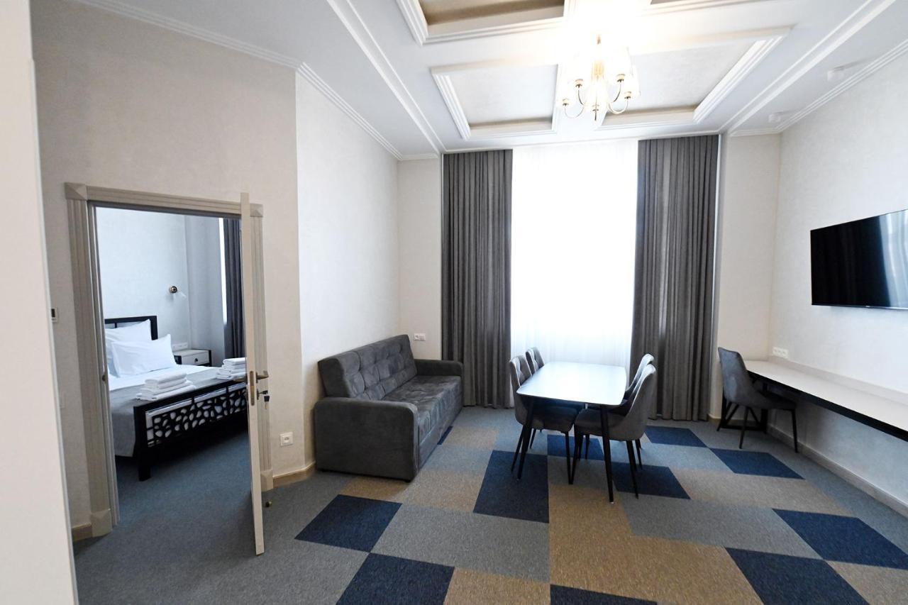 Prime Hotel Gjumri Exteriör bild