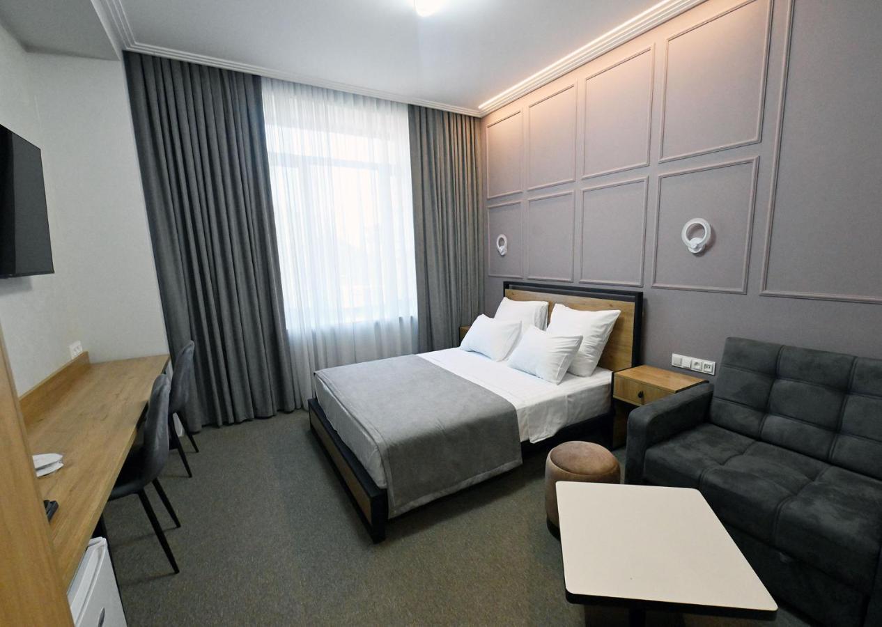 Prime Hotel Gjumri Exteriör bild